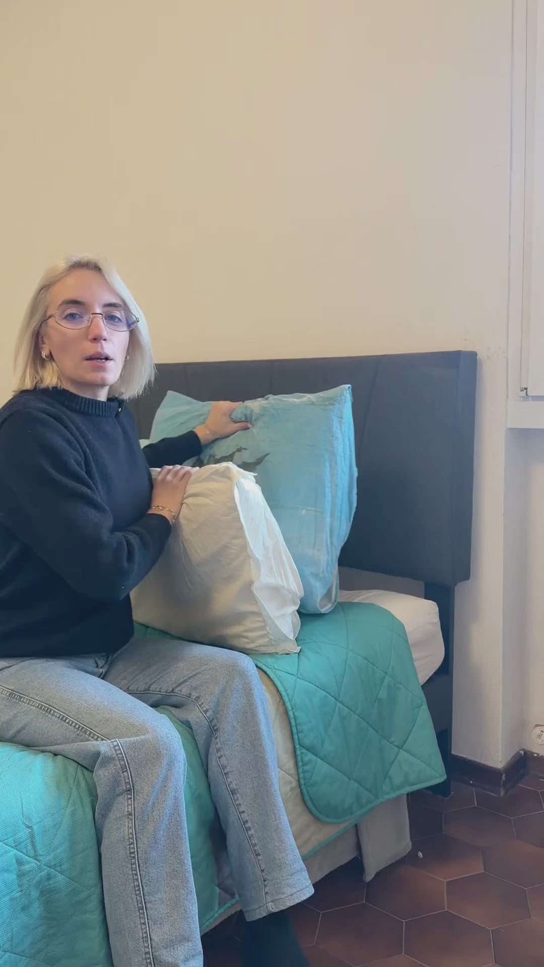 Carica il video: 